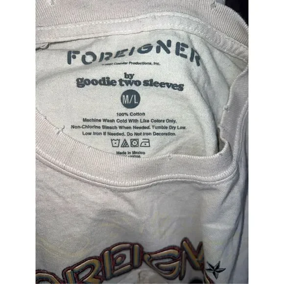 Foreigner Distressed Crop Tee Shirt - Picture 3 of 3